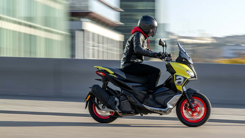 Aprilia SR GT 125 E5 - STREET GREY 2024 Save £350 on RRP One Only !!